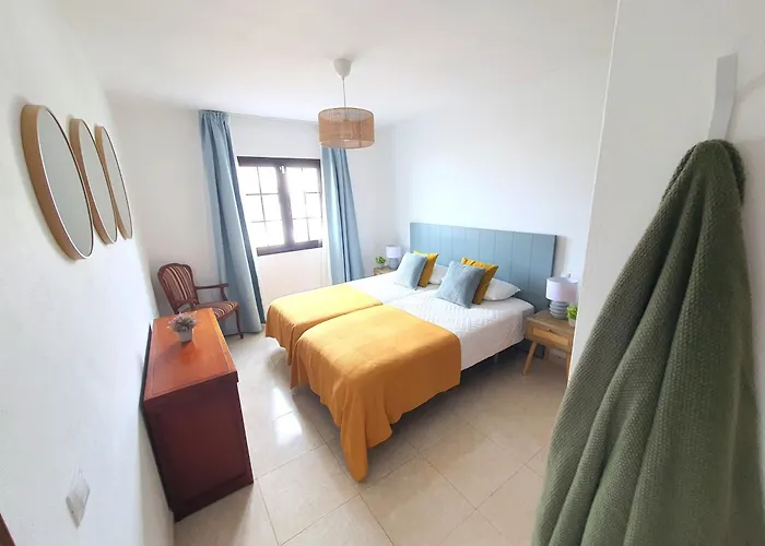 Villa Alberto Private Heated Pool, Jacuzzi, Sea Views Playa Blanca (Lanzarote)