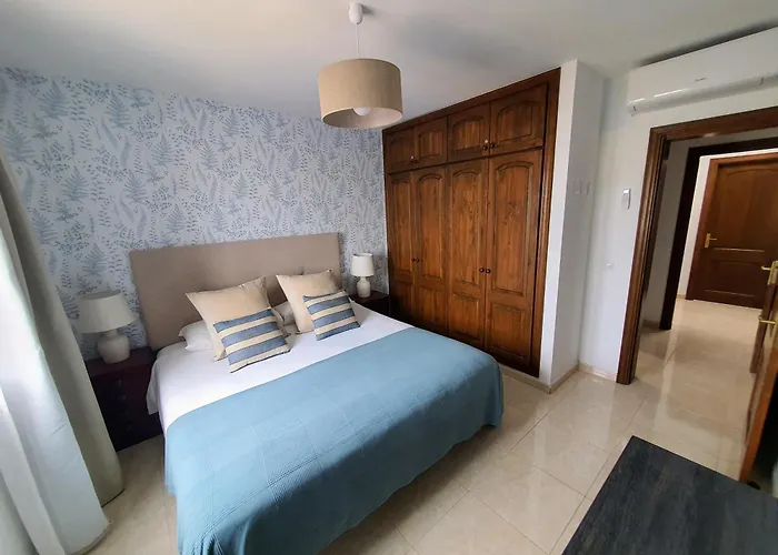 Alberto Private Heated Pool, Jacuzzi, Sea Views *