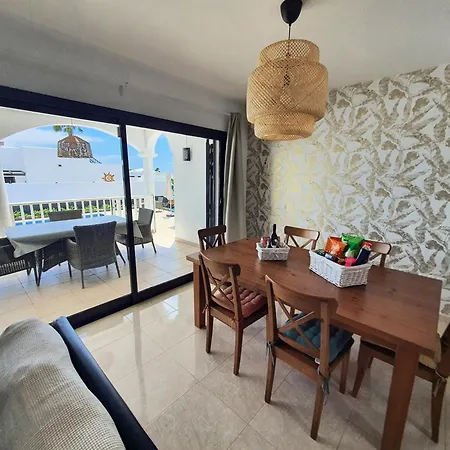Villa Alberto Private Heated Pool, Jacuzzi, Sea Views Playa Blanca