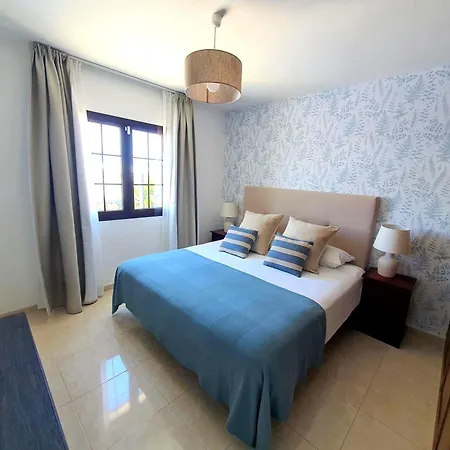 Alberto Private Heated Pool, Jacuzzi, Sea Views Вилла