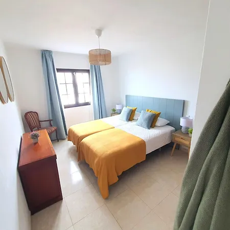 Villa Alberto Private Heated Pool, Jacuzzi, Sea Views Playa Blanca