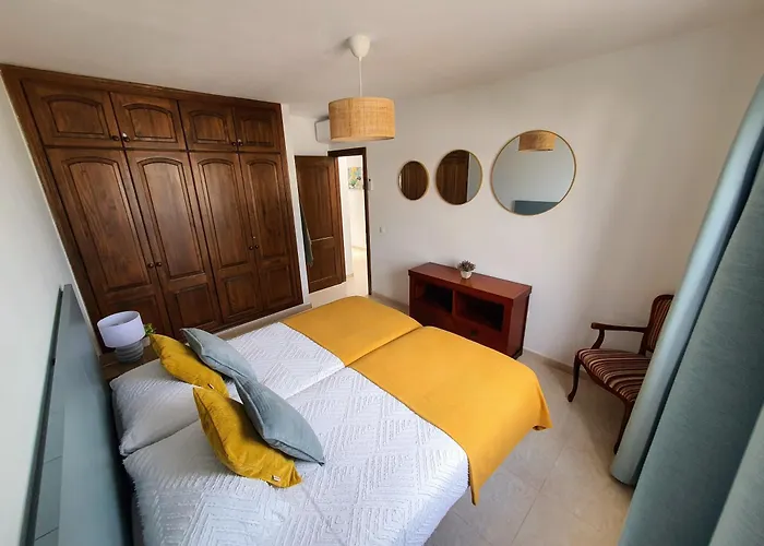 Alberto Private Heated Pool, Jacuzzi, Sea Views Villa Playa Blanca (Lanzarote)